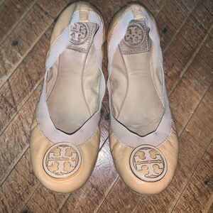 Tory Burch leather 6.5 tan slip on business casual ballet flats